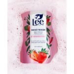 ⁦Lee Care غسول يدين للمسه منعشه برائحه الفراوله⁩ - الصورة ⁦3⁩