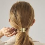 ⁦توكة شعر ذهبية معدنية لذيل الحصان – ربطات شعر مرنة حلزونية 3 قطع⁩ - الصورة ⁦3⁩